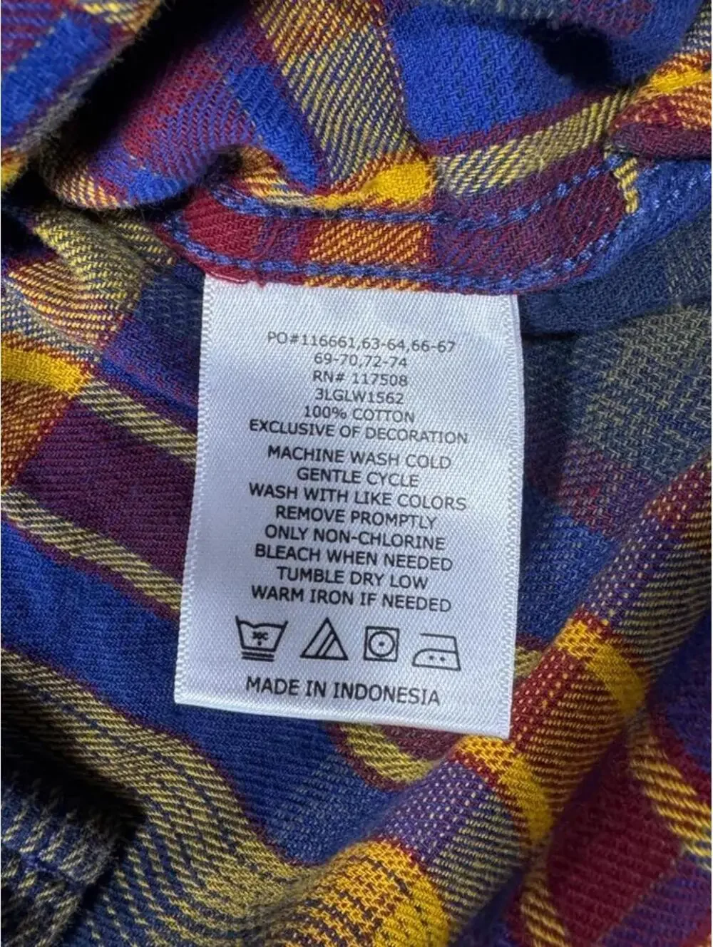 Levi’s Plaid Flannel Shirt Men’s Large Navy Mustard Burgundy Long Sleeve